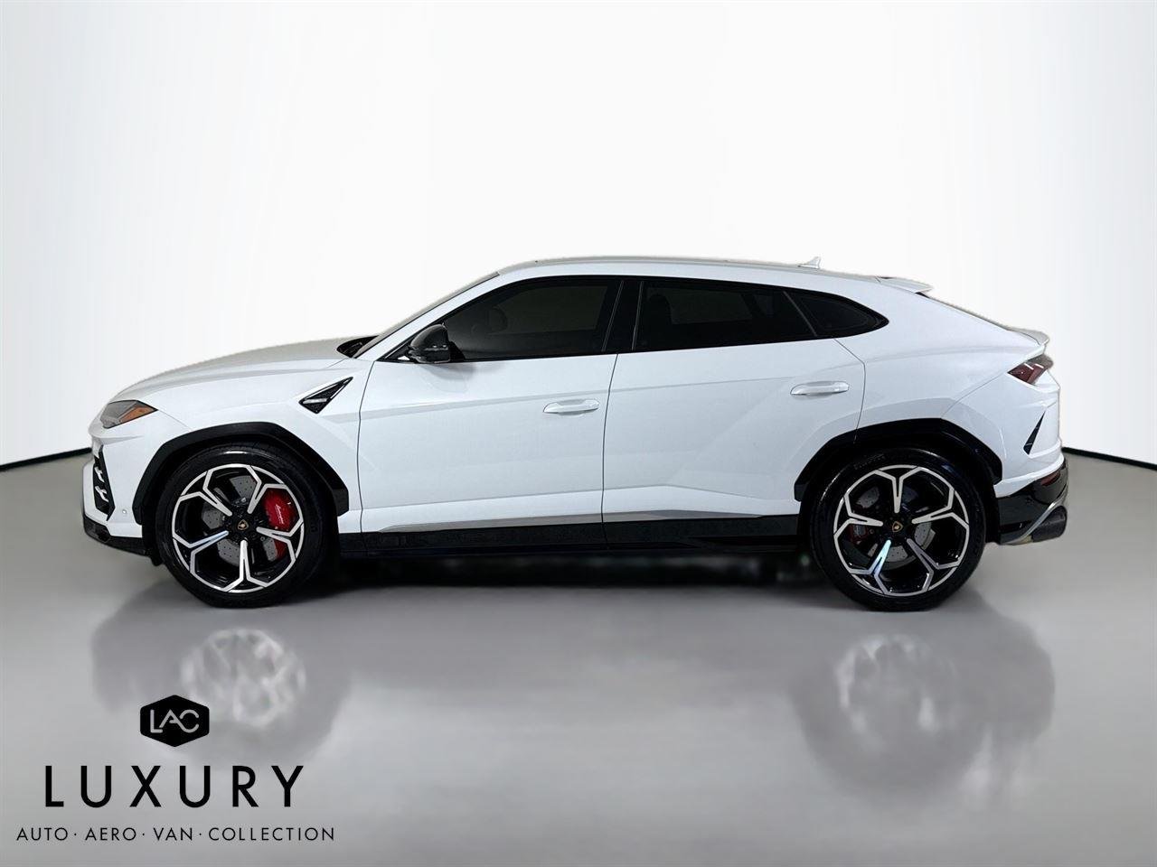 2021 Lamborghini Urus photo 7