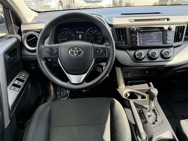 2017 Toyota RAV4 LE photo 16