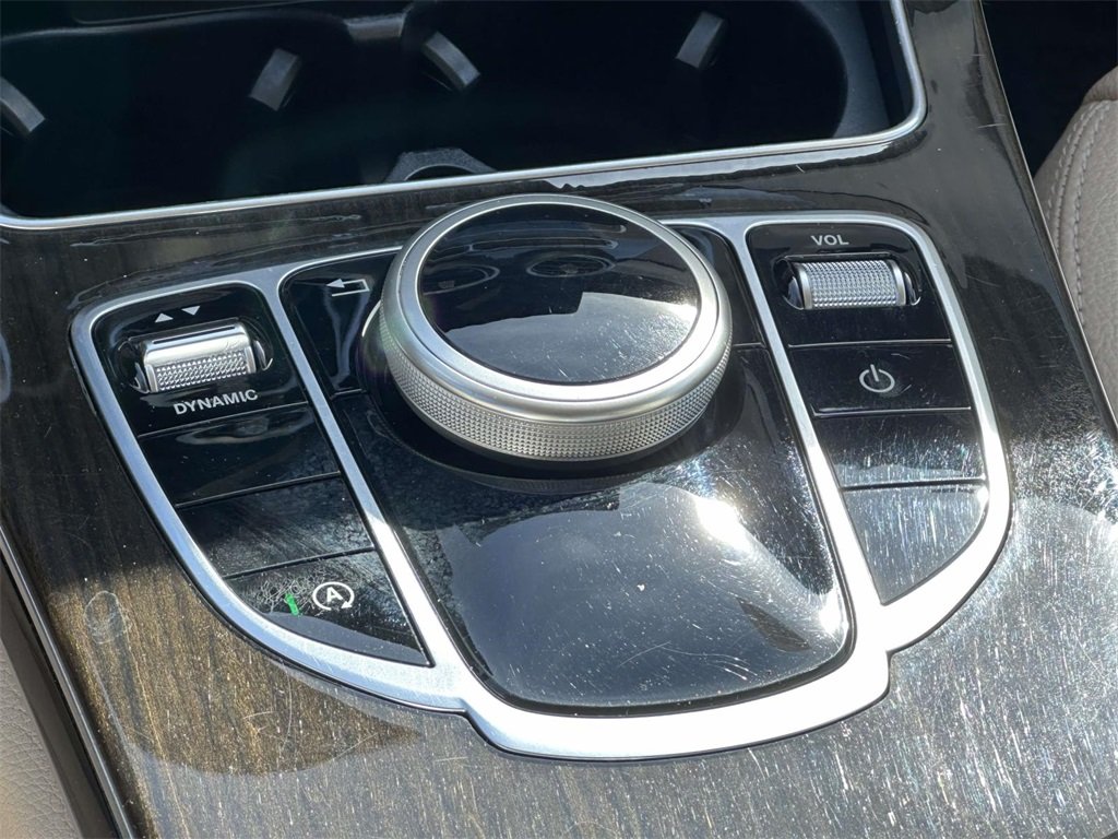 2019 Mercedes Benz C 300 photo 23