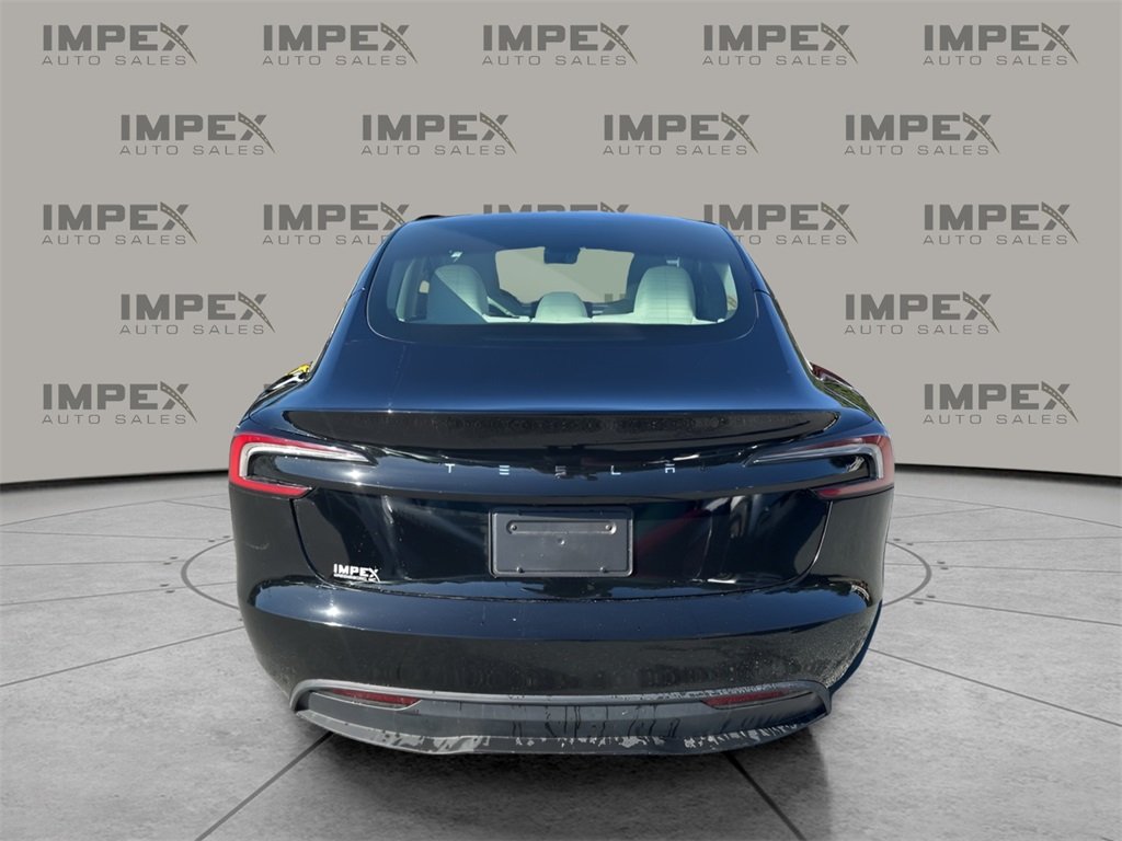 2024 Tesla Model 3 photo 4