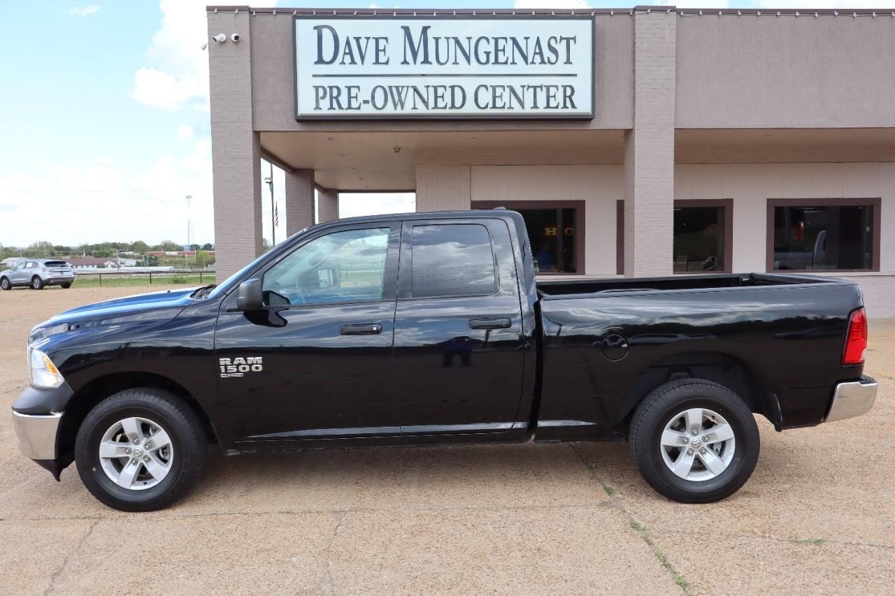 2024 Ram 1500 Classic SLT photo 2