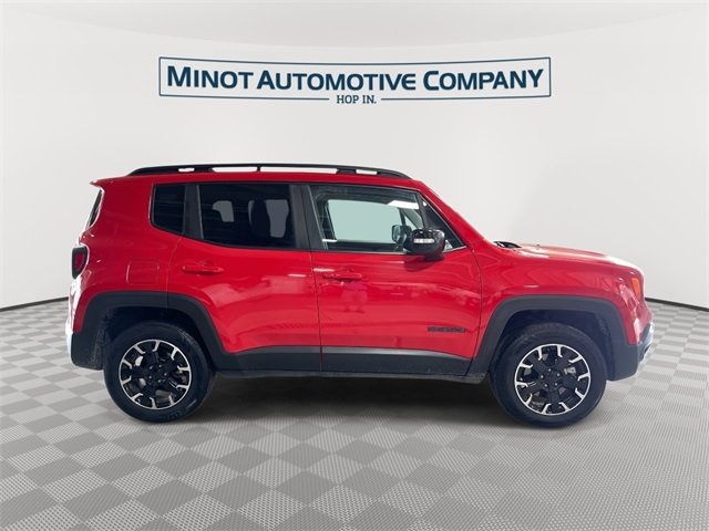 2023 Jeep Renegade Latitude Upland photo 9