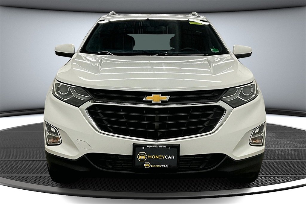 2018 Chevrolet Equinox LT photo 2