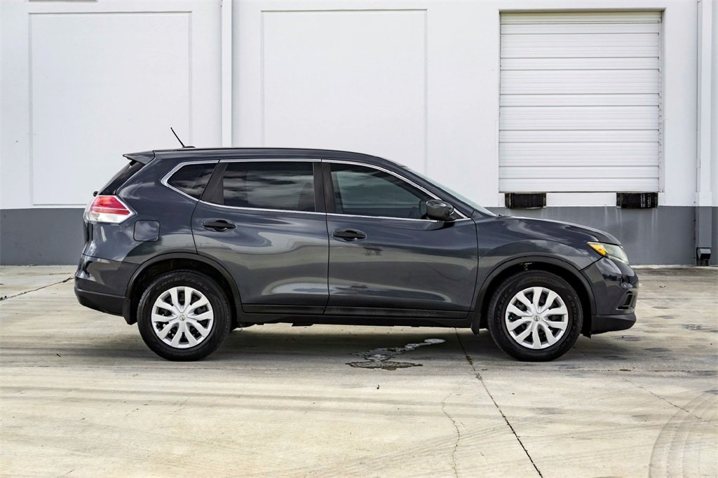 2016 Nissan Rogue S photo 4