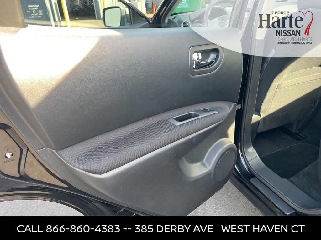 2013 Nissan Rogue S photo 9