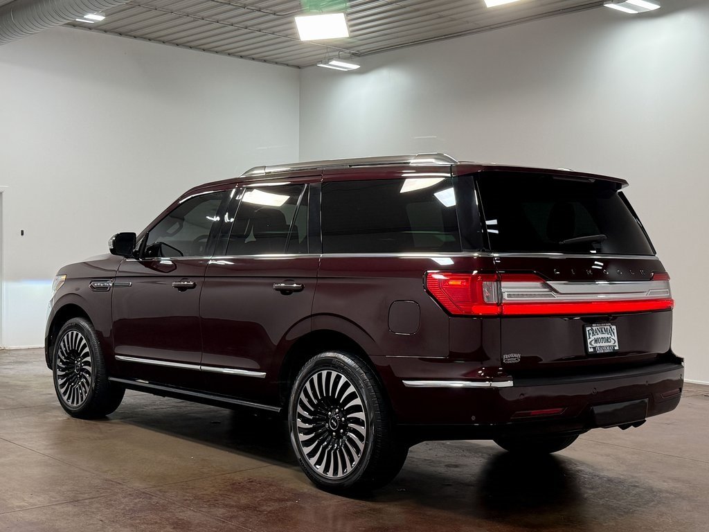 2021 Lincoln Navigator Black Label photo 3