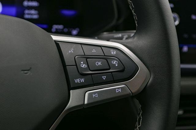 2024 Volkswagen Taos SE photo 30