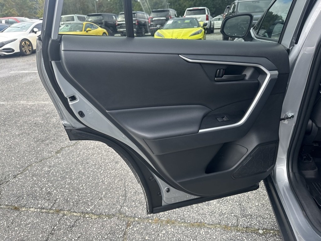 2025 Toyota RAV4 LE photo 23