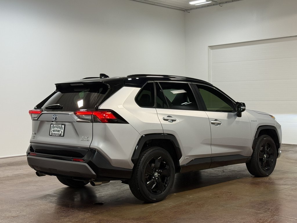 2019 Toyota RAV4 Hybrid XSE photo 20