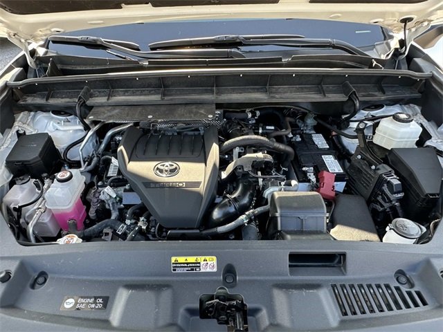 2023 Toyota Highlander L photo 9