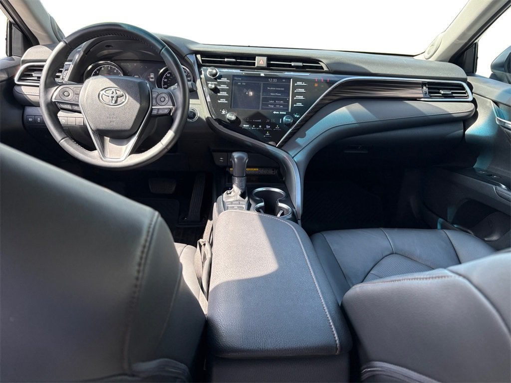 2018 Toyota Camry XLE V6 photo 11
