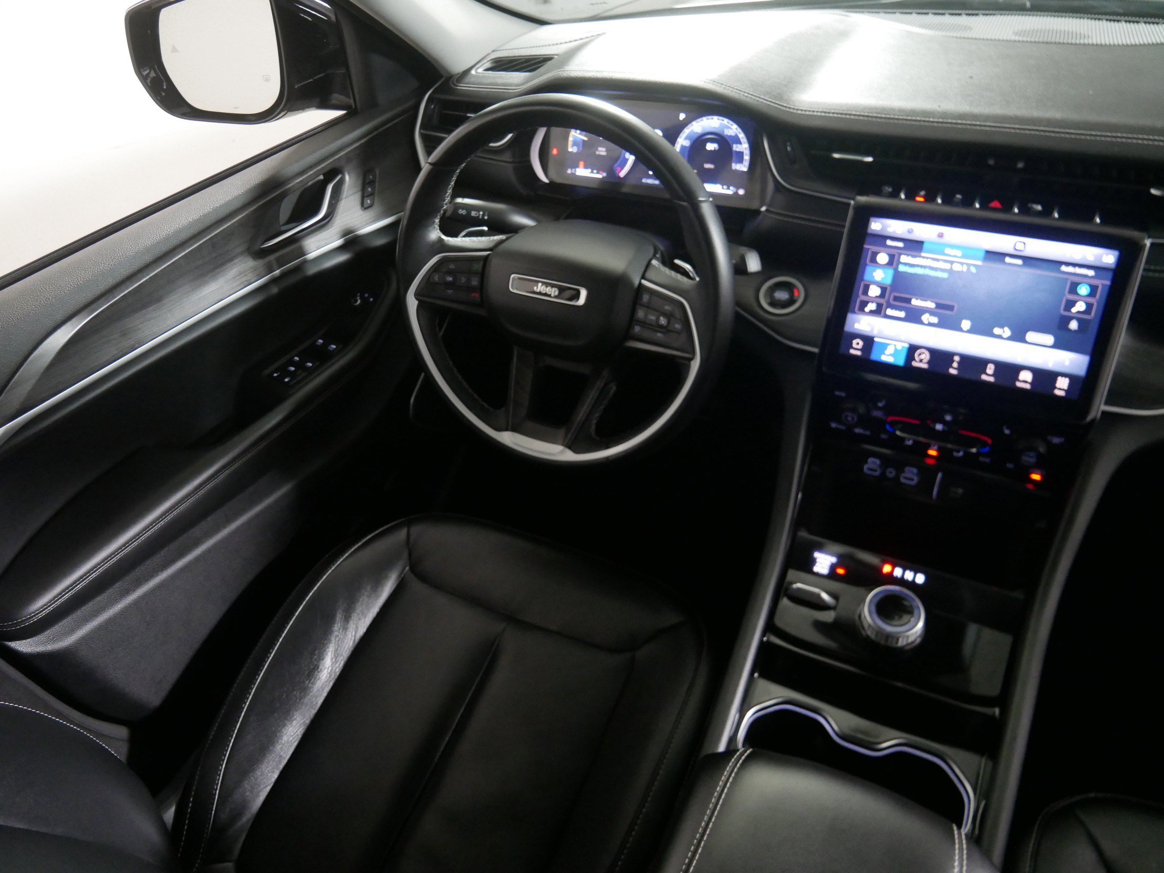 2021 Jeep Grand Cherokee Limited photo 9