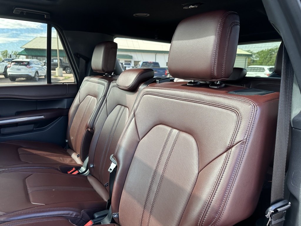 2023 Ford Expedition MAX Limited photo 23