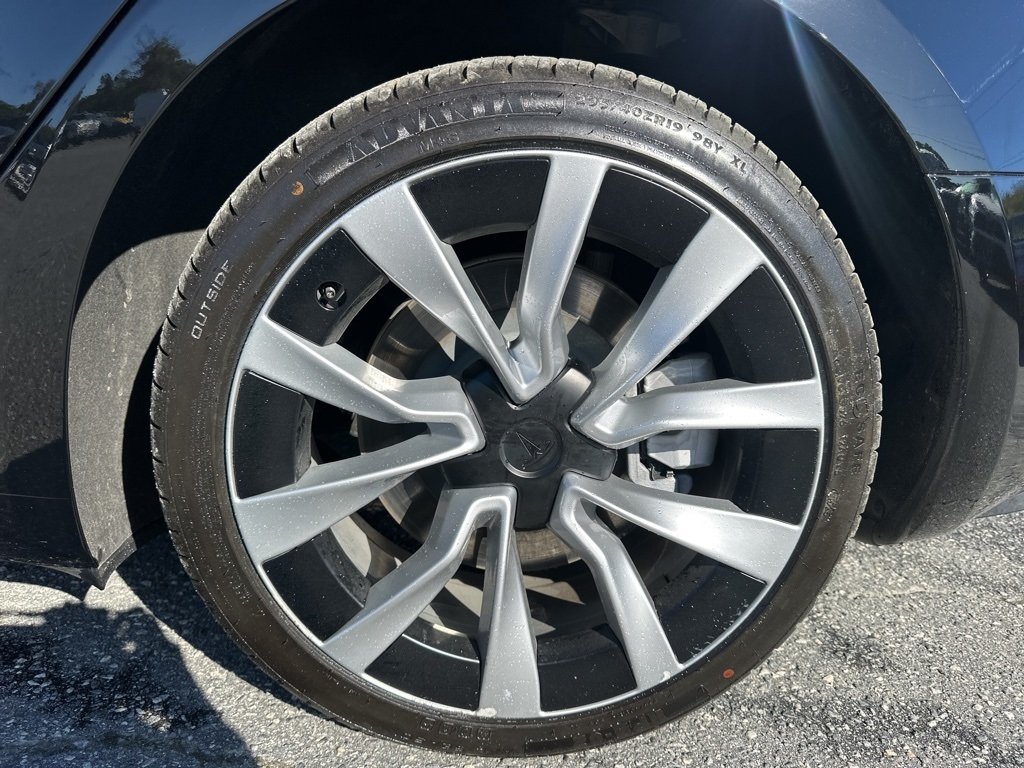 2024 Tesla Model 3 photo 23