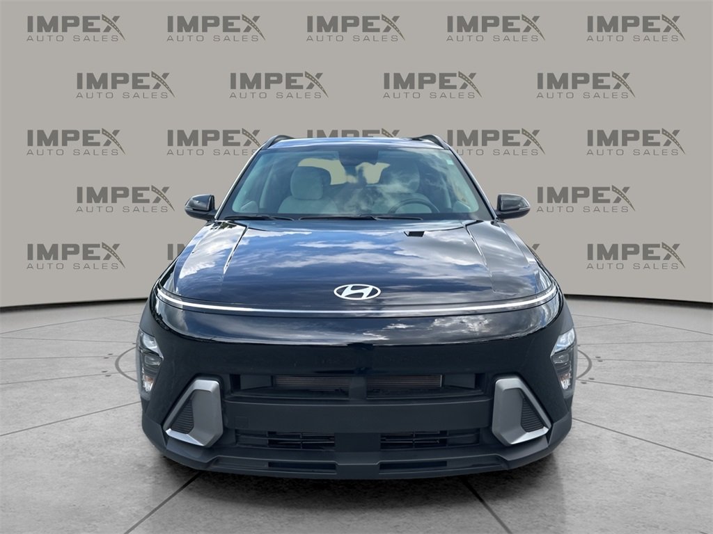 2025 Hyundai Kona SEL photo 8