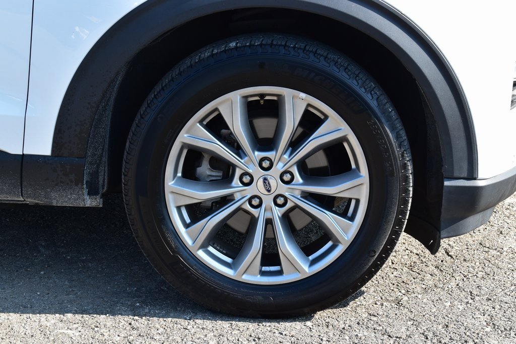 2023 Ford Explorer Limited photo 3