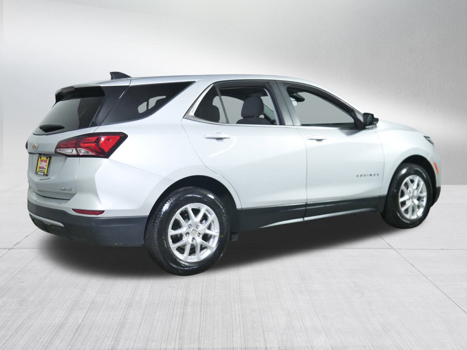 2022 Chevrolet Equinox LT photo 5