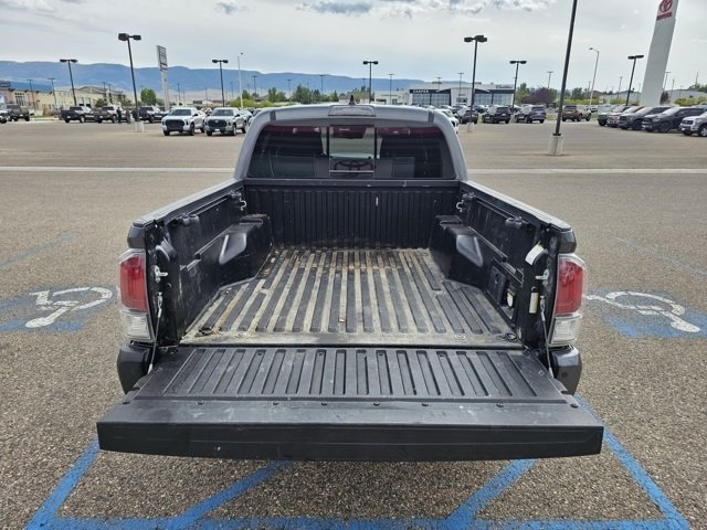 2021 Toyota Tacoma TRD Sport photo 3