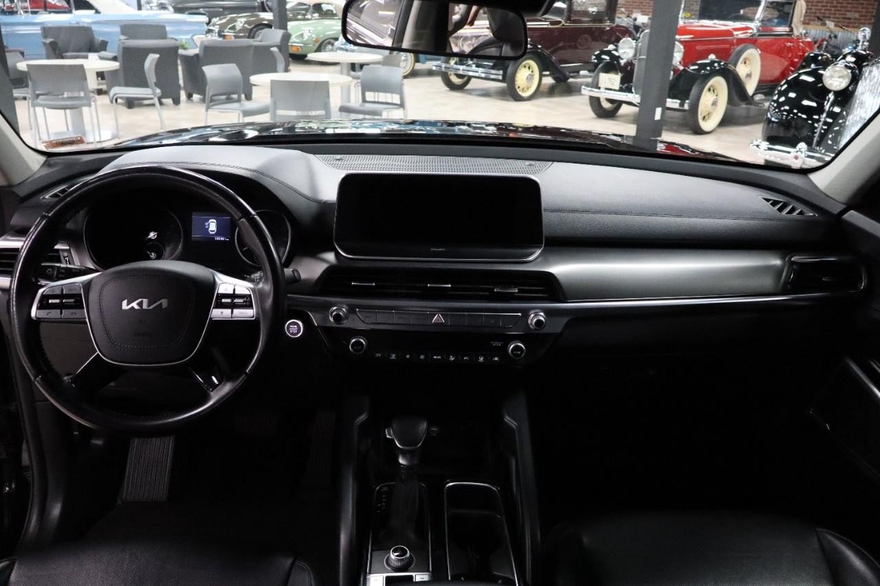 2022 Kia Telluride LX photo 11