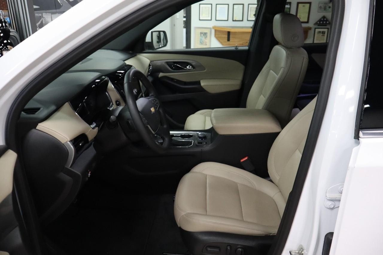 2023 Chevrolet Traverse Leather photo 9
