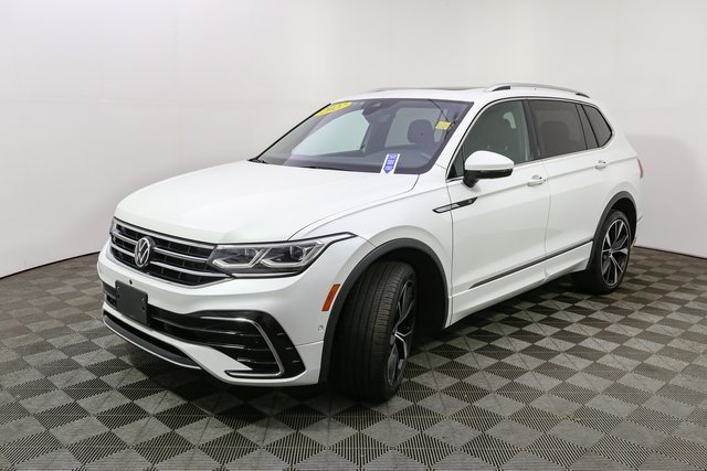 2022 Volkswagen Tiguan SEL Premium R-Line photo 3