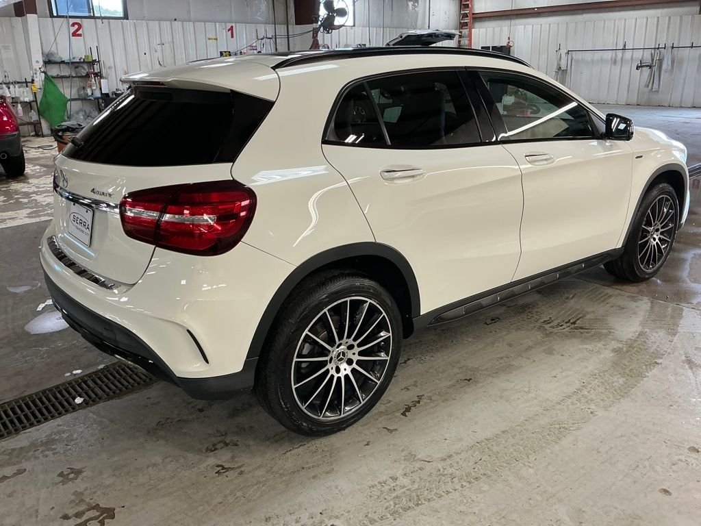 2018 Mercedes Benz GLA 250 4MATIC photo 4