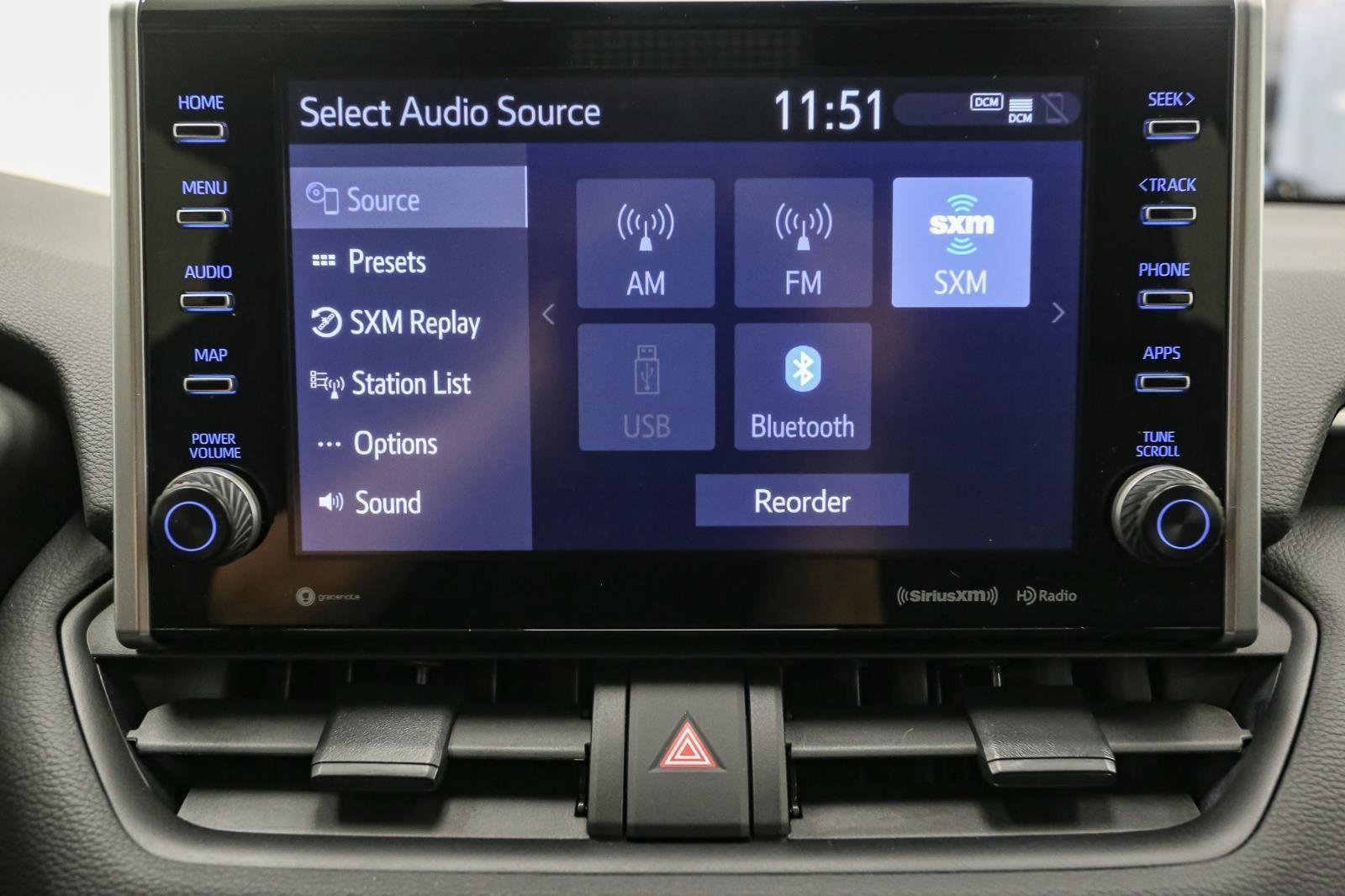 2022 Toyota RAV4 Hybrid SE photo 22