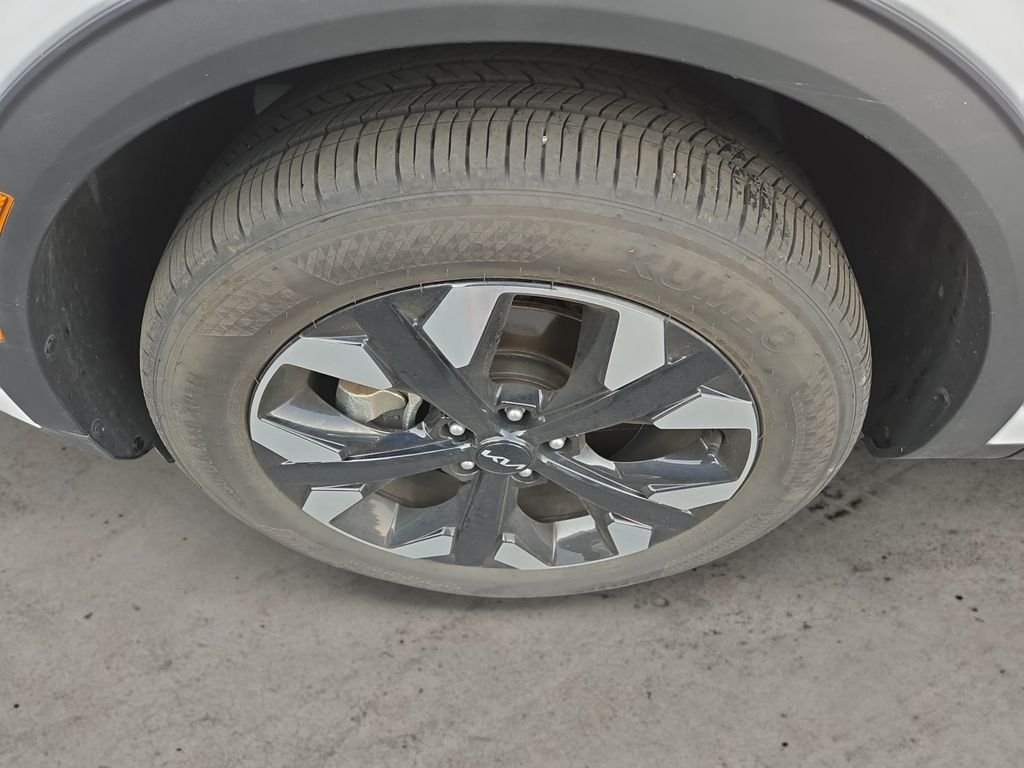 2024 Kia Sportage X-Line photo 8