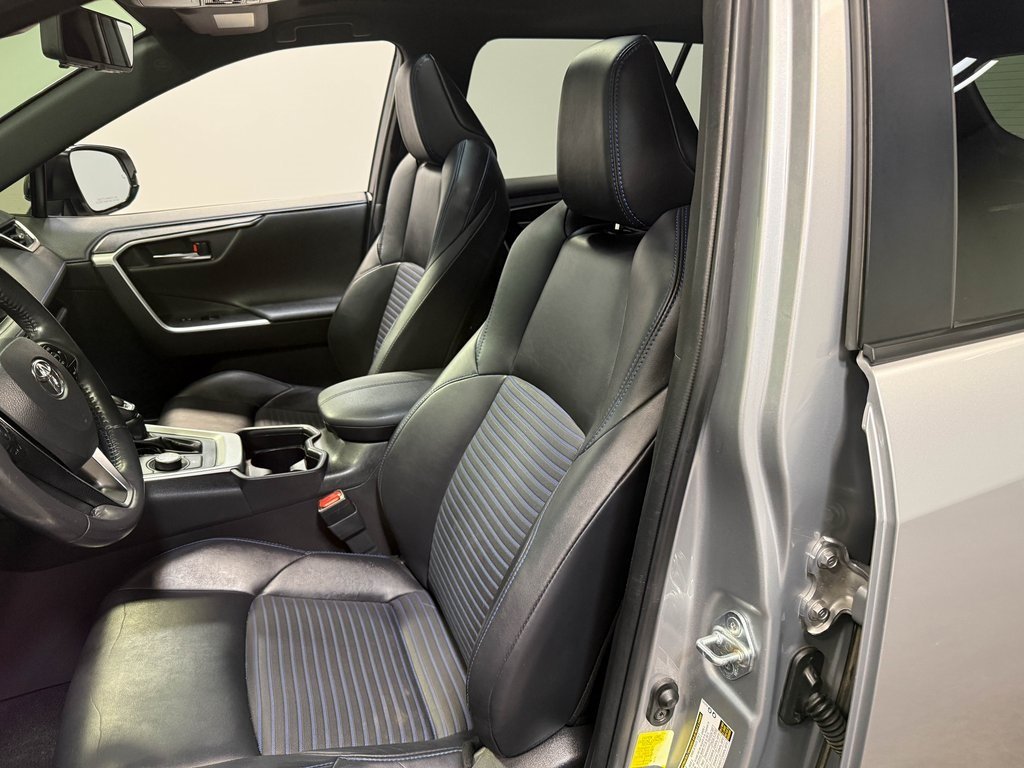 2019 Toyota RAV4 Hybrid XSE photo 52
