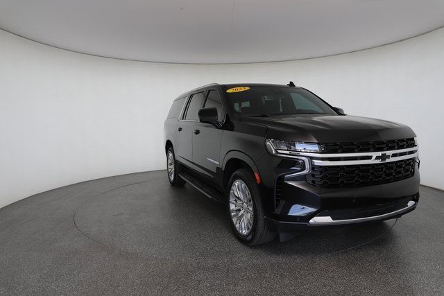 2023 Chevrolet Suburban LS photo 28