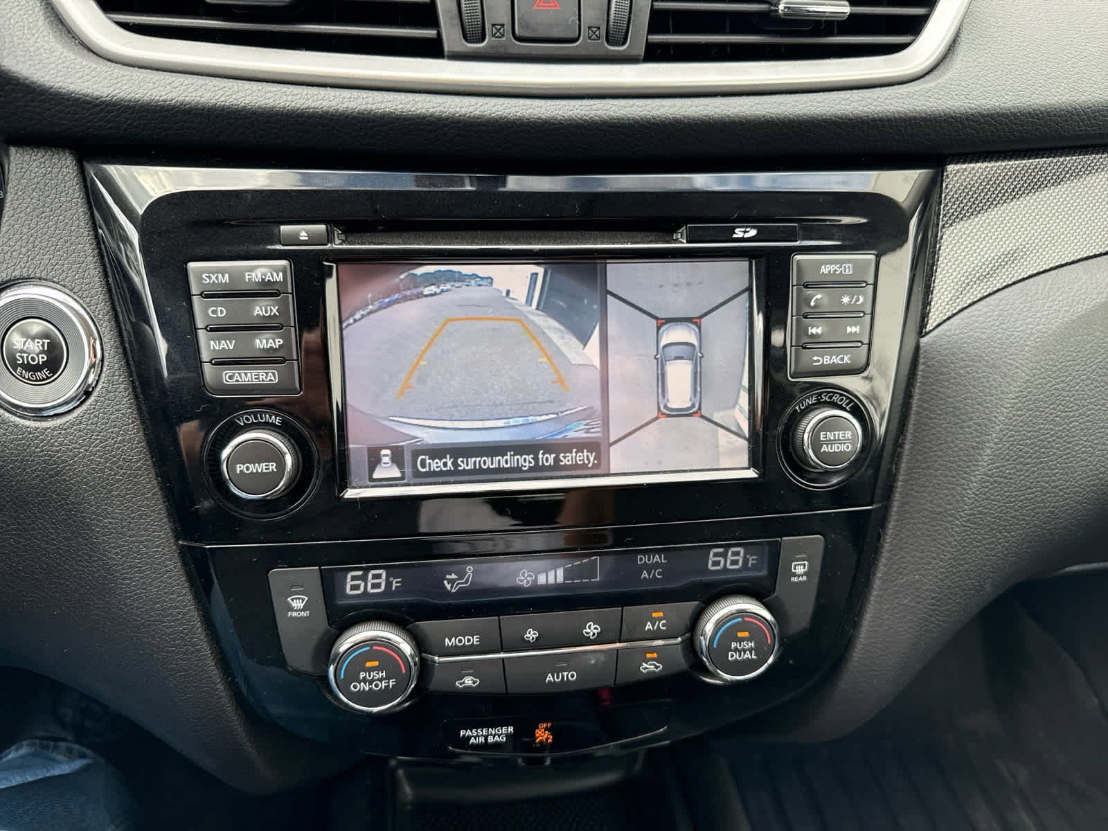 2015 Nissan Rogue SL photo 11