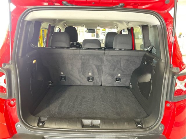 2023 Jeep Renegade Latitude Upland photo 22