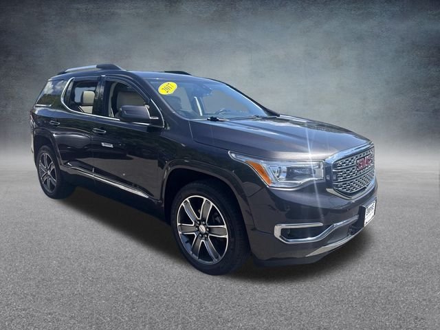 2017 Gmc Acadia Denali photo 2