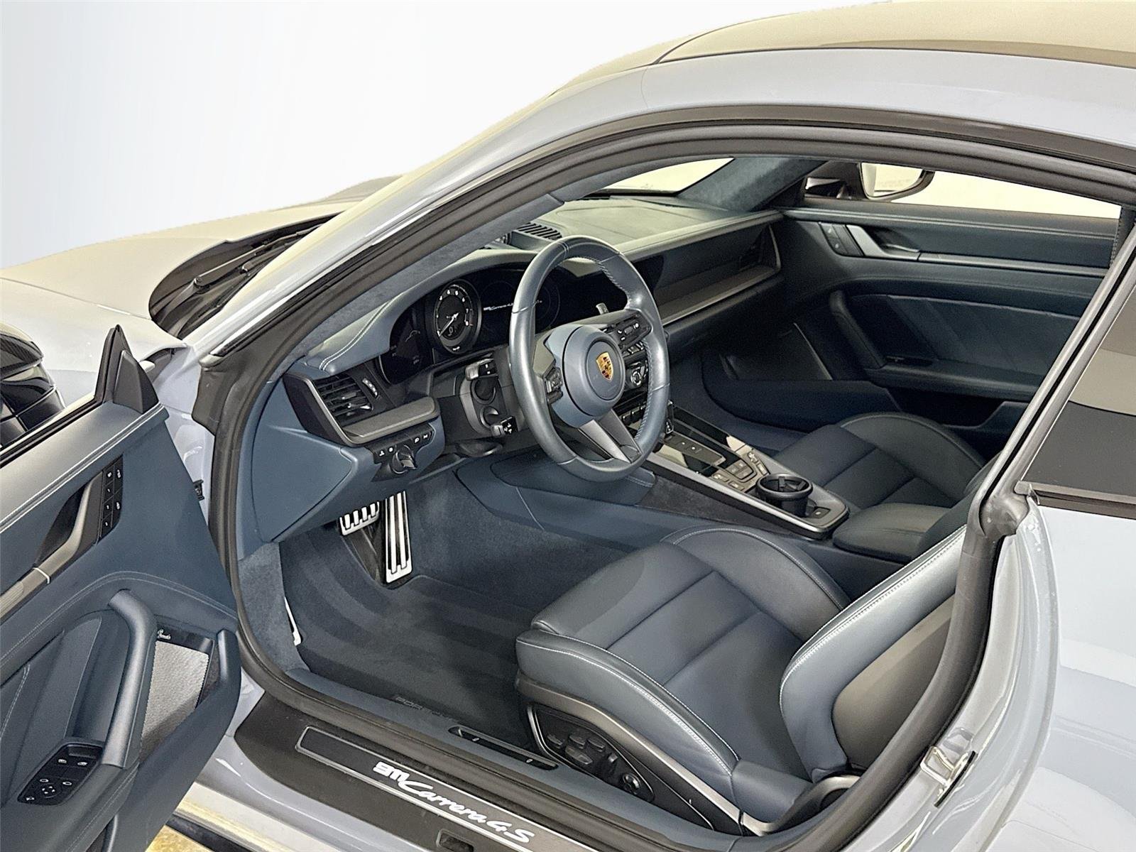 2023 Porsche 911 4S photo 11