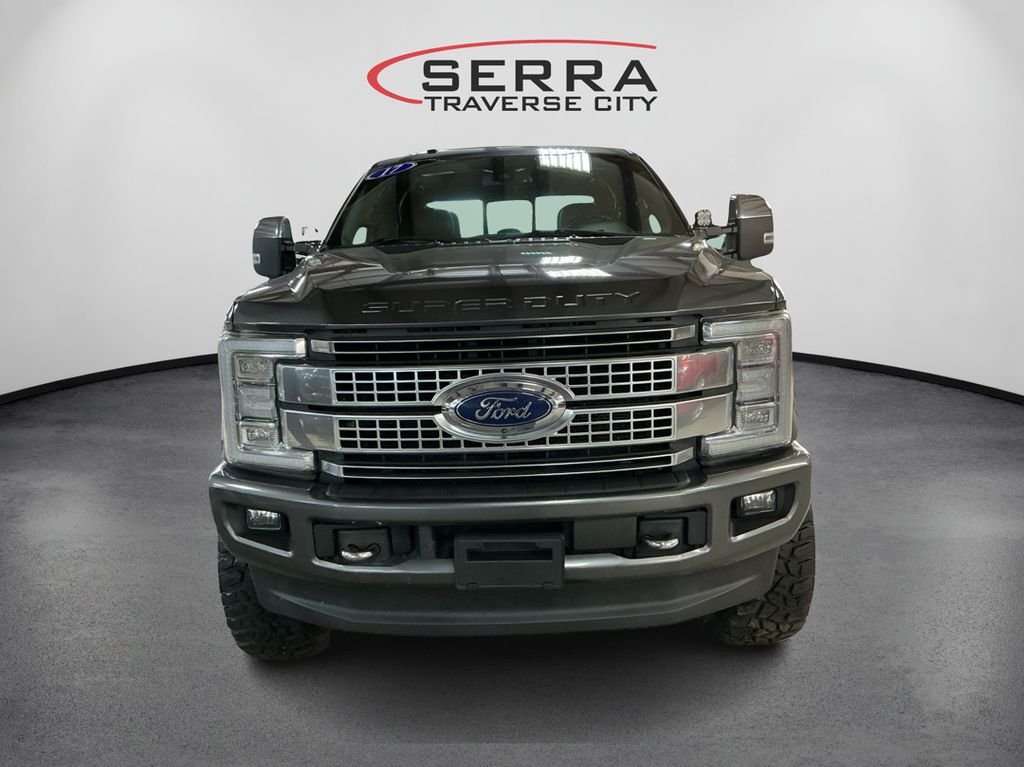 2017 Ford F-350 Platinum photo 2