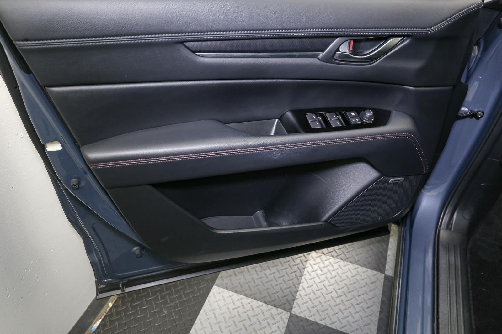 2023 Mazda CX-5 2.5 S Carbon photo 36