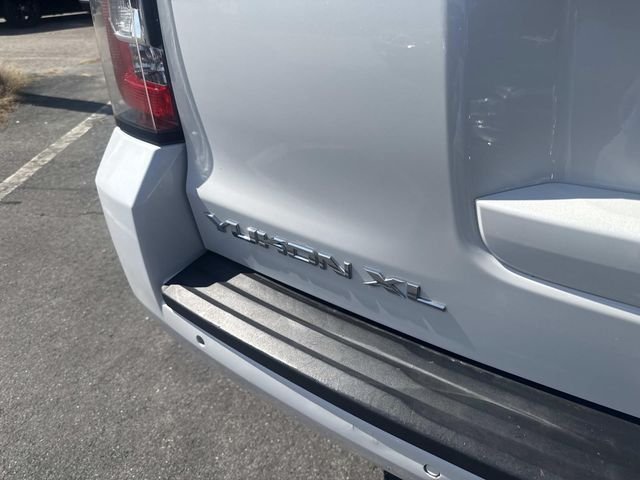 2017 Gmc Yukon XL SLT photo 3