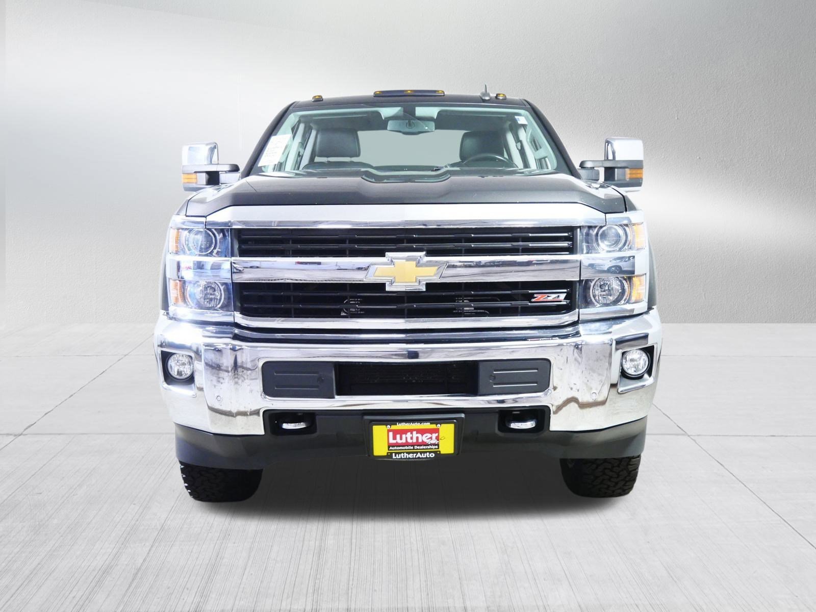 2015 Chevrolet Silverado 2500HD LTZ photo 2