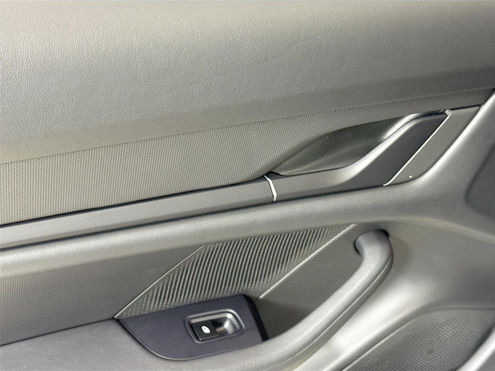 2023 Porsche Taycan 4S photo 24