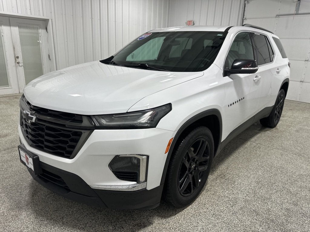 2022 Chevrolet Traverse Leather photo 3