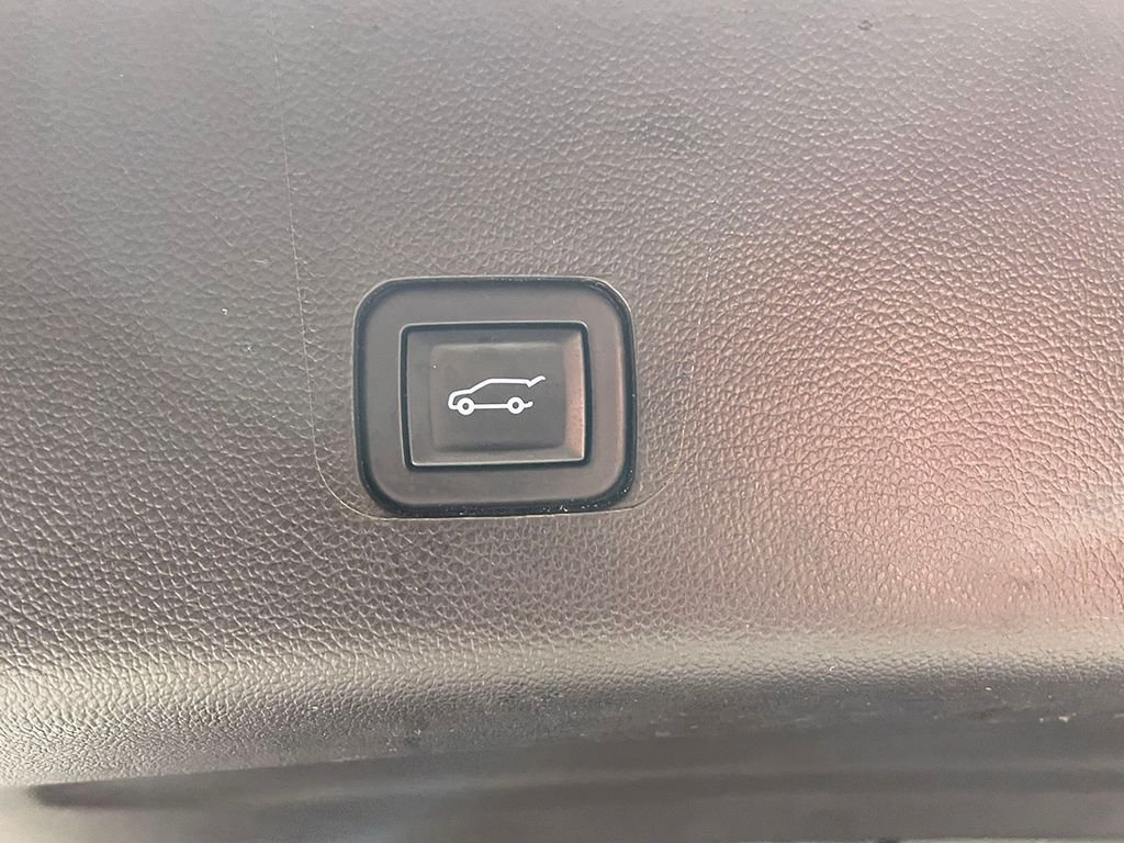 2023 Chevrolet Traverse photo 11