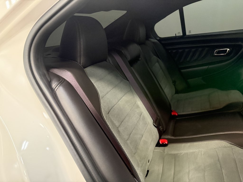 2019 Ford Taurus SHO photo 53