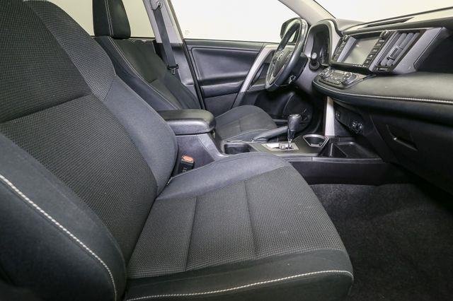 2018 Toyota RAV4 XLE photo 14