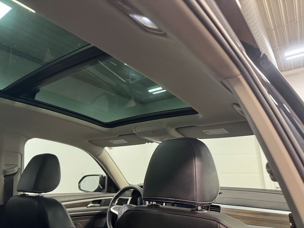 2023 Volkswagen Atlas SEL photo 14