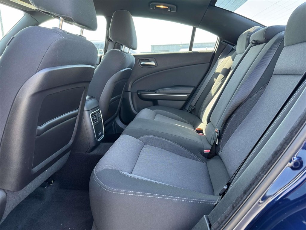 2016 Dodge Charger SE photo 22