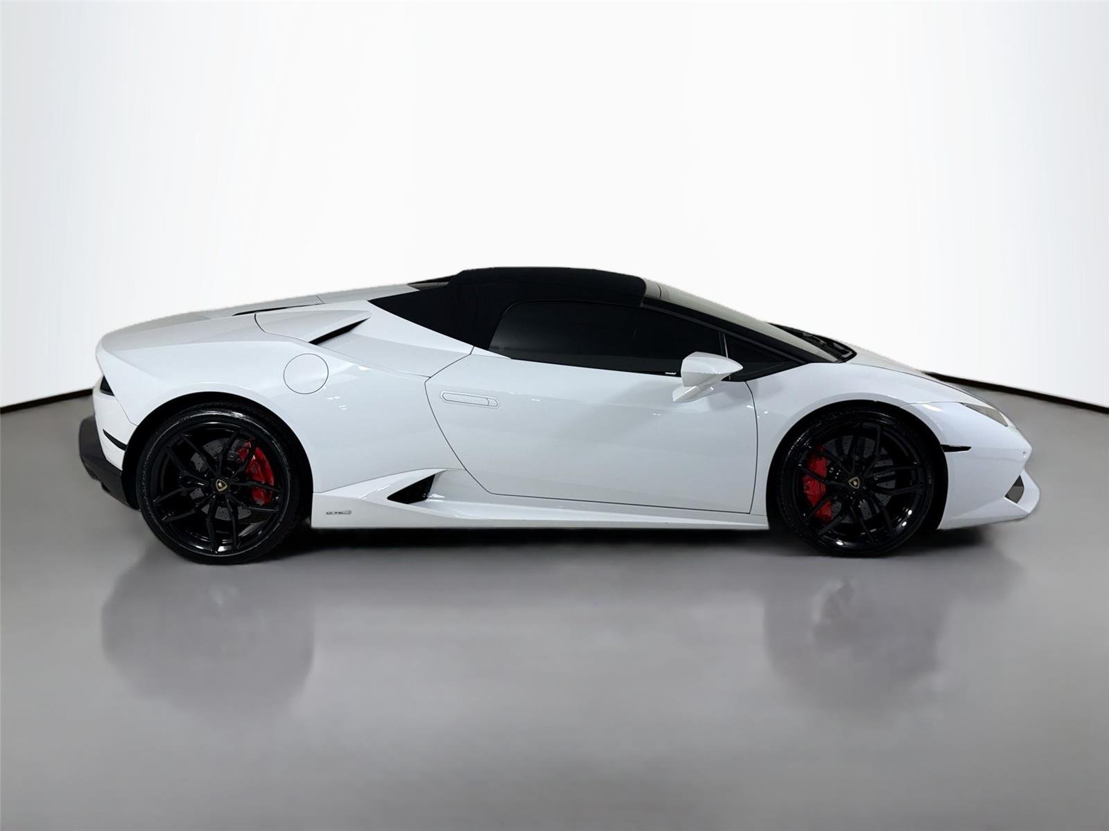 2017 Lamborghini Huracan Spyder photo 39