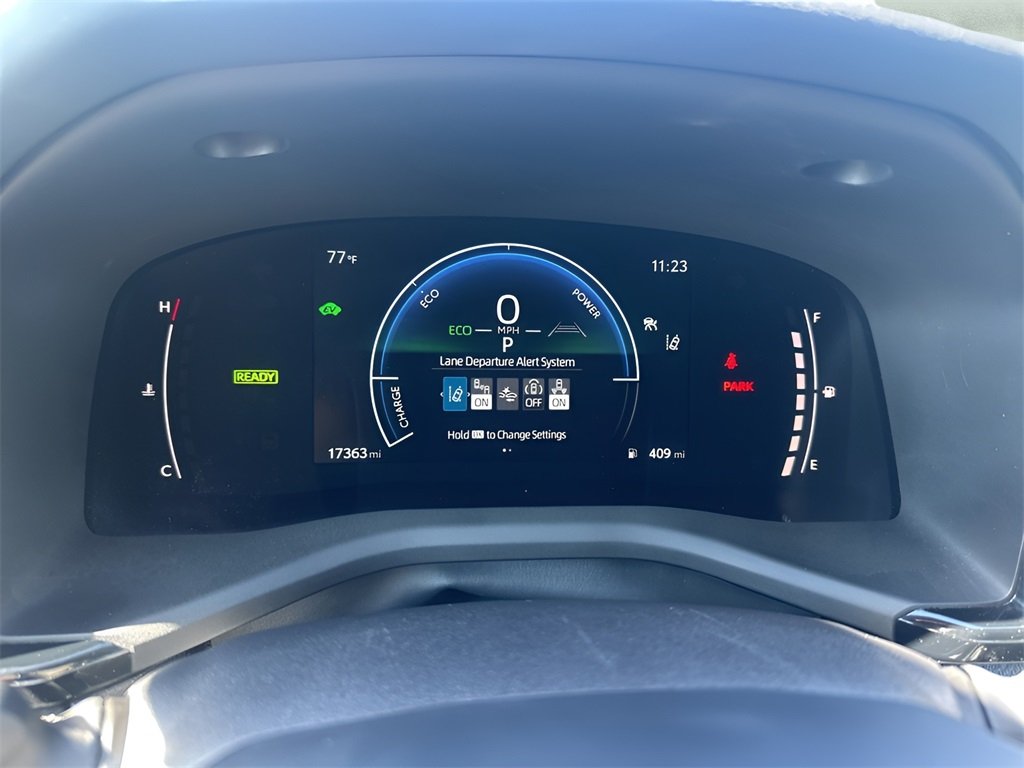2025 Toyota Camry LE photo 19