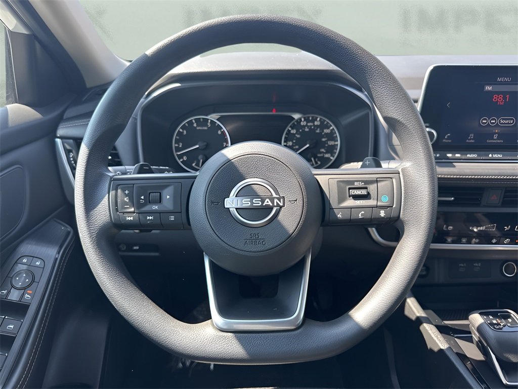 2024 Nissan Rogue SV photo 13