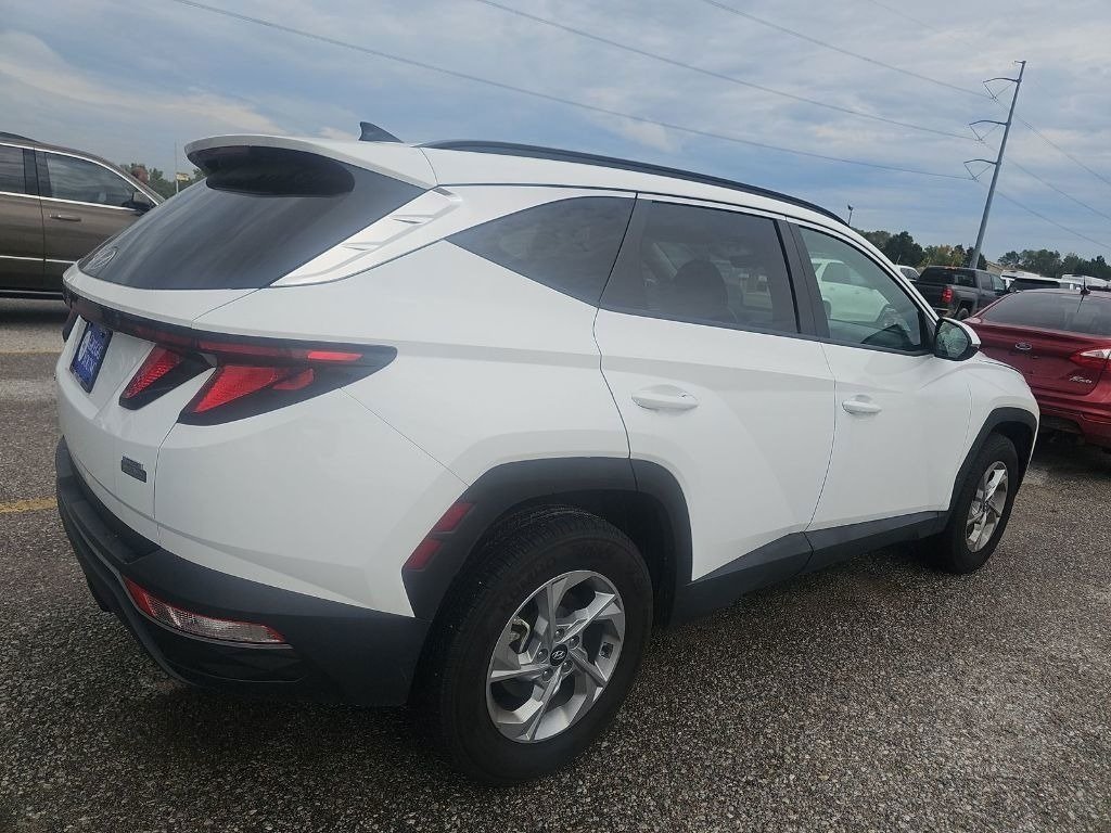 2024 Hyundai Tucson SEL photo 2