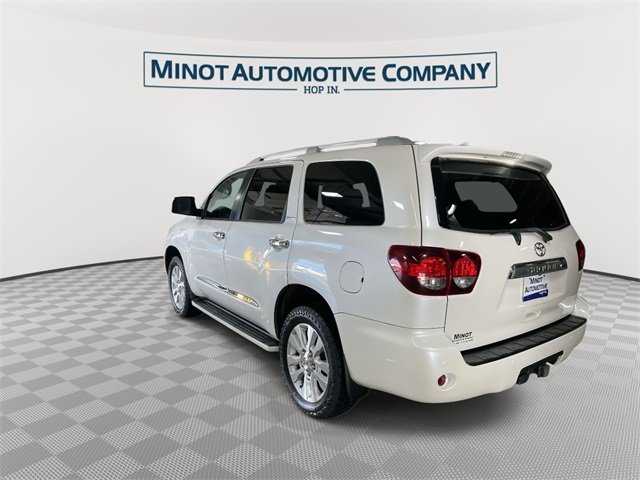 2019 Toyota Sequoia Platinum photo 6